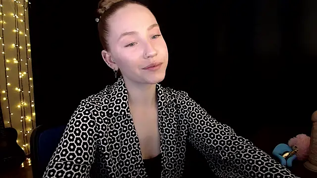 SindiWatsoon online show from 10, 2, 2026