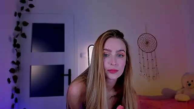 Kamila icee online show from 19, 3, 2025