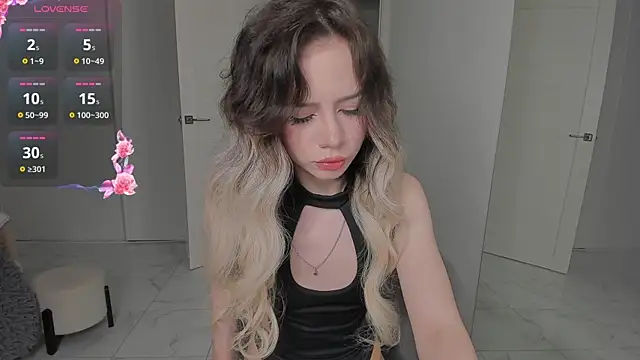 KellyBarton online show from 10, 12, 2024