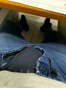 Snapshot of onbifeet chatting on 18, 2, 2025 onbifeet online show from 18, 2, 2025