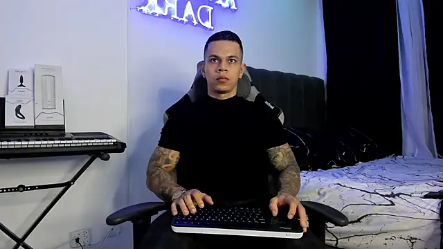 Aron Dark online show from 11, 1, 2025