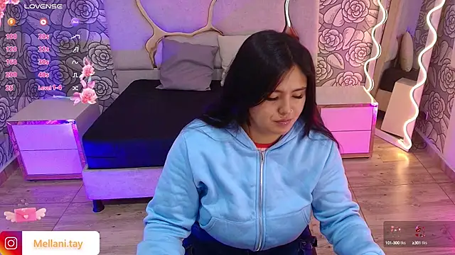 Snapshot of Mellani_tay chatting on 7, 2, 2025 Mellani tay online show from 7, 2, 2025