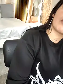 martinna tay online show from 28, 2, 2026