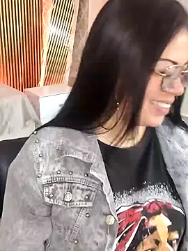 martinna tay online show from 6, 4, 2026