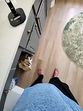 Snapshot of theclubist111 chatting on 10, 2, 2025 theclubist111 online show from 10, 2, 2025