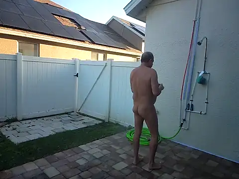 Snapshot of theclubist111 chatting on 12, 2, 2025 theclubist111 online show from 12, 2, 2025