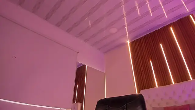 sweetty paulina online show from 4, 3, 2026