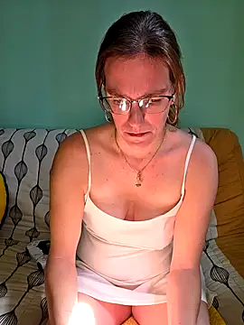 SpiceLea online show from 15, 9, 2025