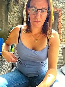 SpiceLea online show from 8, 5, 2026