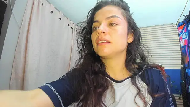 Snapshot of rosse_2504 chatting on 18, 7, 2026 rosse 2504 online show from 18, 7, 2026