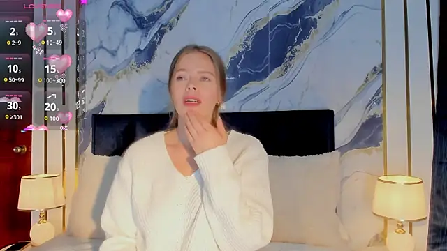 Snapshot of Laurablue chatting on 24, 6, 2026 Laurablue online show from 24, 6, 2026