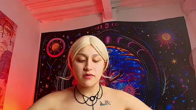 LailaCatt online show from 20, 9, 2025