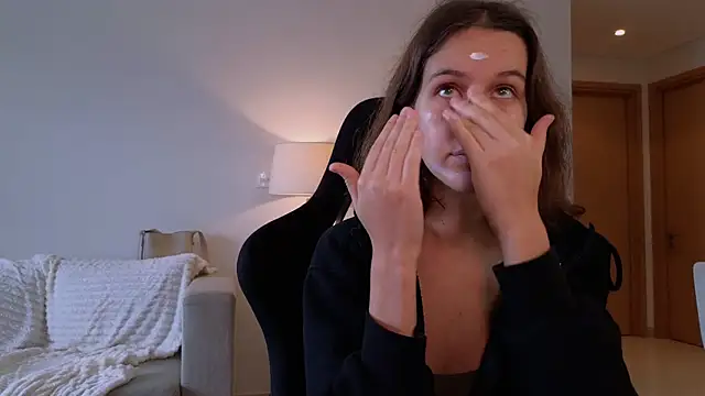 VanessaBayer2 online show from 26, 12, 2024