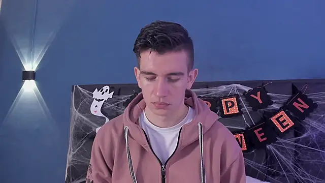 MikaelSlow online show from 28, 10, 2025