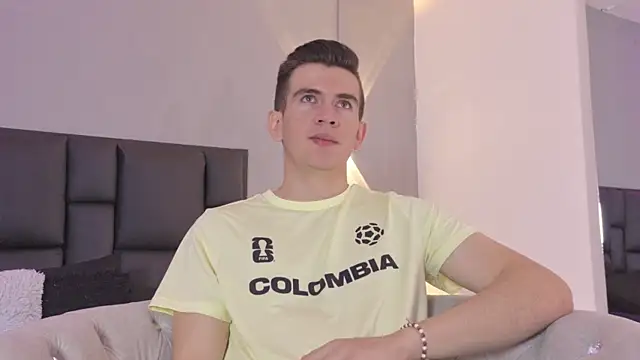 Snapshot of MikaelSlow chatting on 23, 7, 2026 MikaelSlow online show from 23, 7, 2026