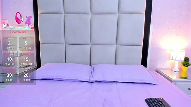 Snapshot of HannaClarrk_ chatting on 29, 9, 2025 HannaClarrk online show from 29, 9, 2025