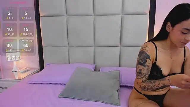 Snapshot of HannaClarrk_ chatting on 27, 11, 2025 HannaClarrk online show from 27, 11, 2025