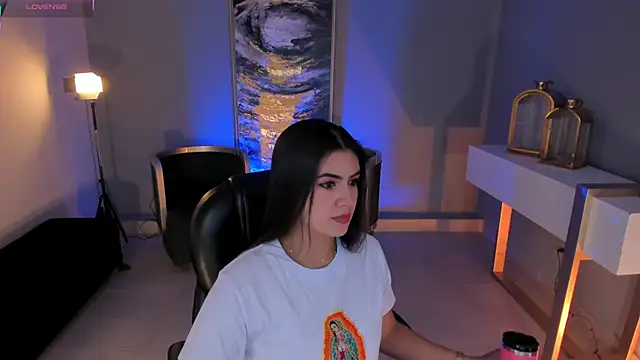 AngelicaVega online show from 5, 4, 2026