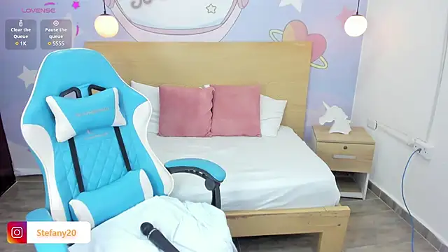 amor smith  online show from 18, 1, 2025