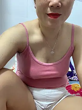 Snapshot of Baby-bigtits chatting on 1, 3, 2025 Baby-bigtits online show from 1, 3, 2025