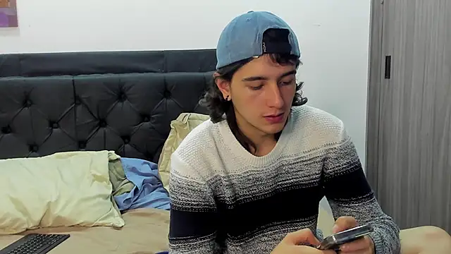 Snapshot of alex_connorr chatting on 24, 12, 2024 alex connorr online show from 24, 12, 2024