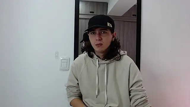 Snapshot of alex_connorr chatting on 8, 2, 2025 alex connorr online show from 8, 2, 2025