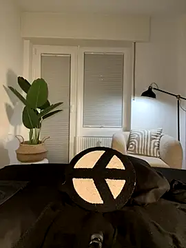 Snapshot of Lena_Blom chatting on 17, 12, 2025 Lena Blom online show from 17, 12, 2025