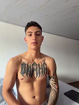 Snapshot of aliensexy chatting on 23, 5, 2026 aliensexy online show from 23, 5, 2026