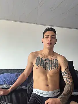 Snapshot of aliensexy chatting on 7, 6, 2026 aliensexy online show from 7, 6, 2026