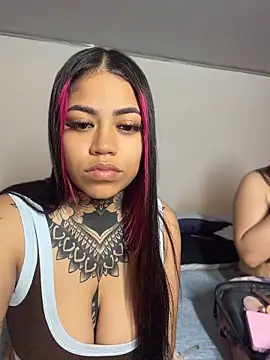 Snapshot of aliensexy chatting on 19, 6, 2026 aliensexy online show from 19, 6, 2026