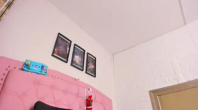 Snapshot of diosagolden chatting on 4, 1, 2025 diosagolden online show from 4, 1, 2025