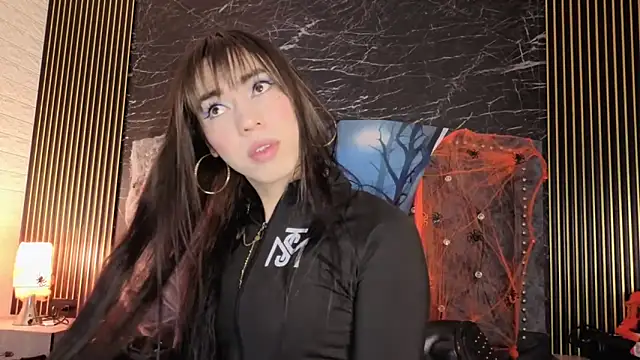 Snapshot of diosagolden chatting on 18, 10, 2025 diosagolden online show from 18, 10, 2025