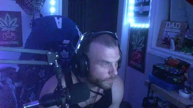 Snapshot of GeneralXMillyX chatting on 2, 11, 2025 GeneralXMillyX online show from 2, 11, 2025