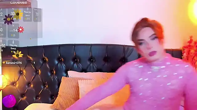 Snapshot of mike_blossom chatting on 8, 9, 2025 mike blossom online show from 8, 9, 2025