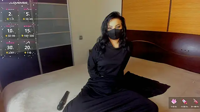 Snapshot of habibi_moon chatting on 24, 2, 2025 habibi moon online show from 24, 2, 2025