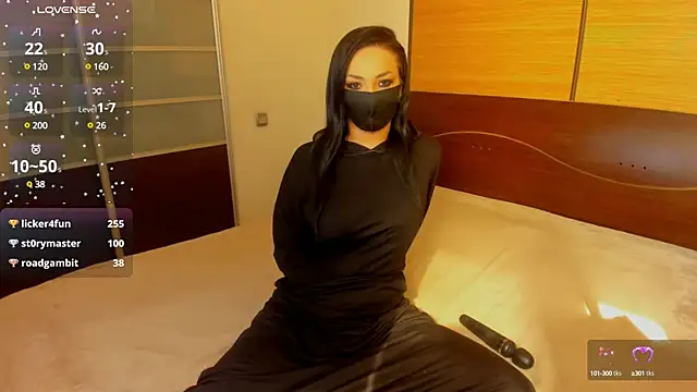 Snapshot of habibi_moon chatting on 4, 3, 2025 habibi moon online show from 4, 3, 2025