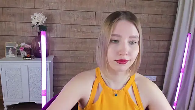 LiliLinn online show from 15, 3, 2025