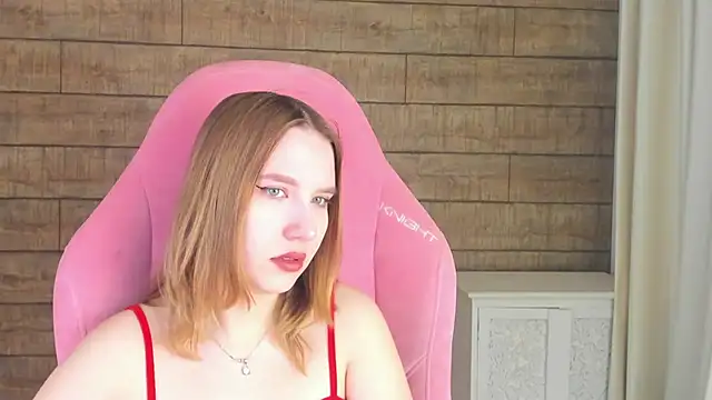 Snapshot of LiliLinn chatting on 30, 6, 2026 LiliLinn online show from 30, 6, 2026