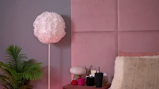 Snapshot of AlmaLuv chatting on 26, 6, 2026 AlmaLuv online show from 26, 6, 2026