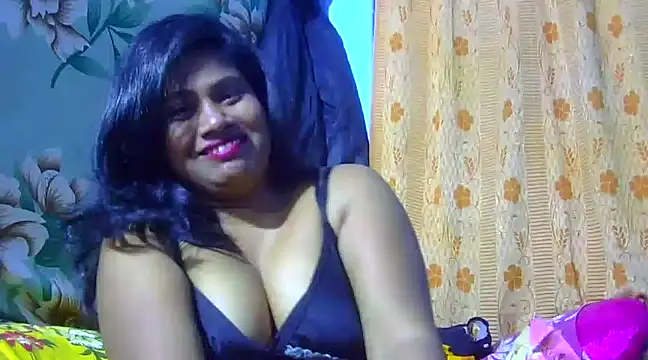 Snapshot of sexy_roma chatting on 28, 2, 2025 sexy roma online show from 28, 2, 2025