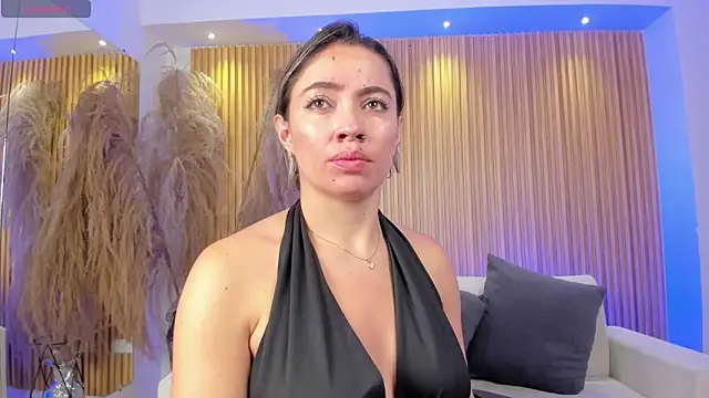Snapshot of Alessia_Taylorr chatting on 12, 3, 2025 Alessia Taylorr online show from 12, 3, 2025