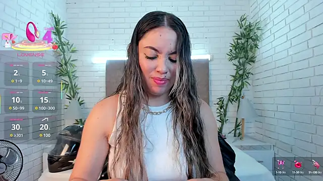 Snapshot of Alessia_Taylorr chatting on 19, 3, 2025 Alessia Taylorr online show from 19, 3, 2025