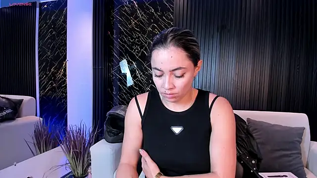 Snapshot of Alessia_Taylorr chatting on 13, 10, 2025 Alessia Taylorr online show from 13, 10, 2025