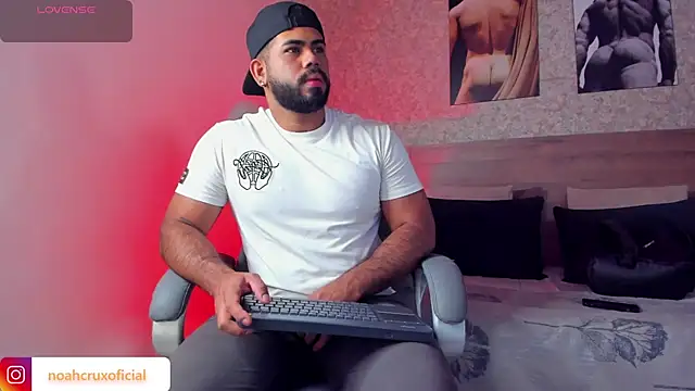 noah crux online show from 27, 10, 2025