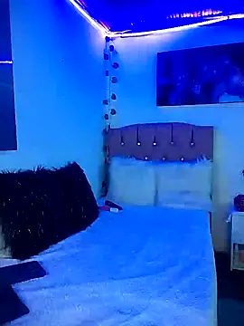 Snapshot of Camille_rose_ chatting on 2, 2, 2025 Camille rose online show from 2, 2, 2025