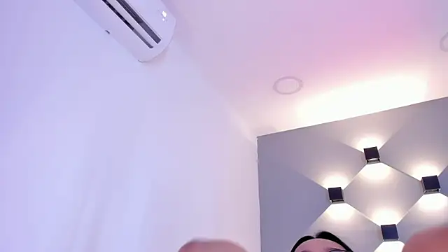 ellamontoya online show from 10, 1, 2025
