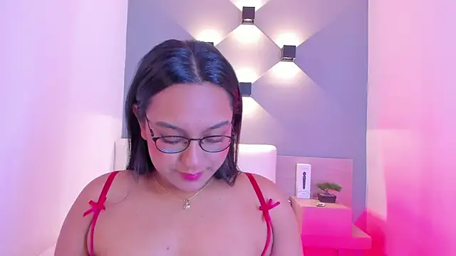 ellamontoya online show from 13, 1, 2025