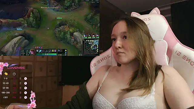 MoonlishSiren online show from 15, 9, 2025