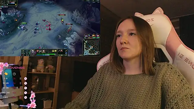 MoonlishSiren online show from 25, 11, 2025