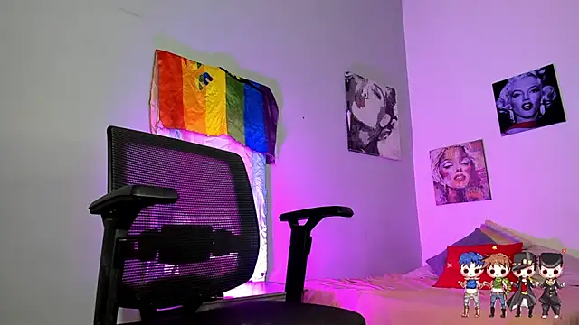 Charlotte Joestar online show from 7, 3, 2025